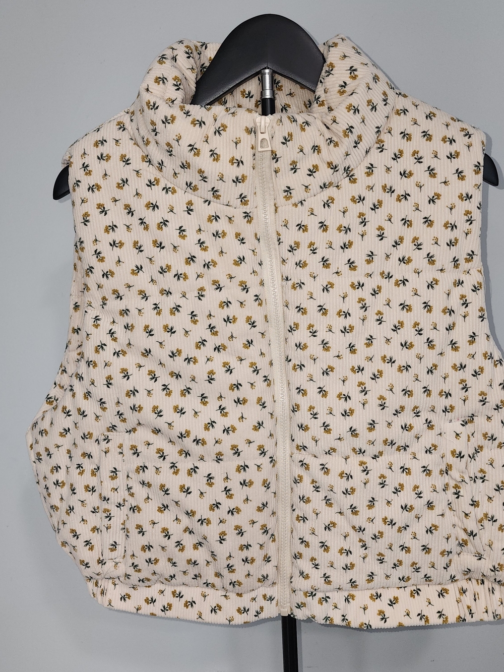 Womens Quilted Floral Puffer Vest - Cream